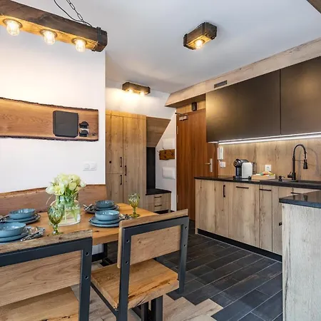 Park B31-z Dostepem Do Basenu, Sauny, Jacuzzi, Silowni Lägenhet